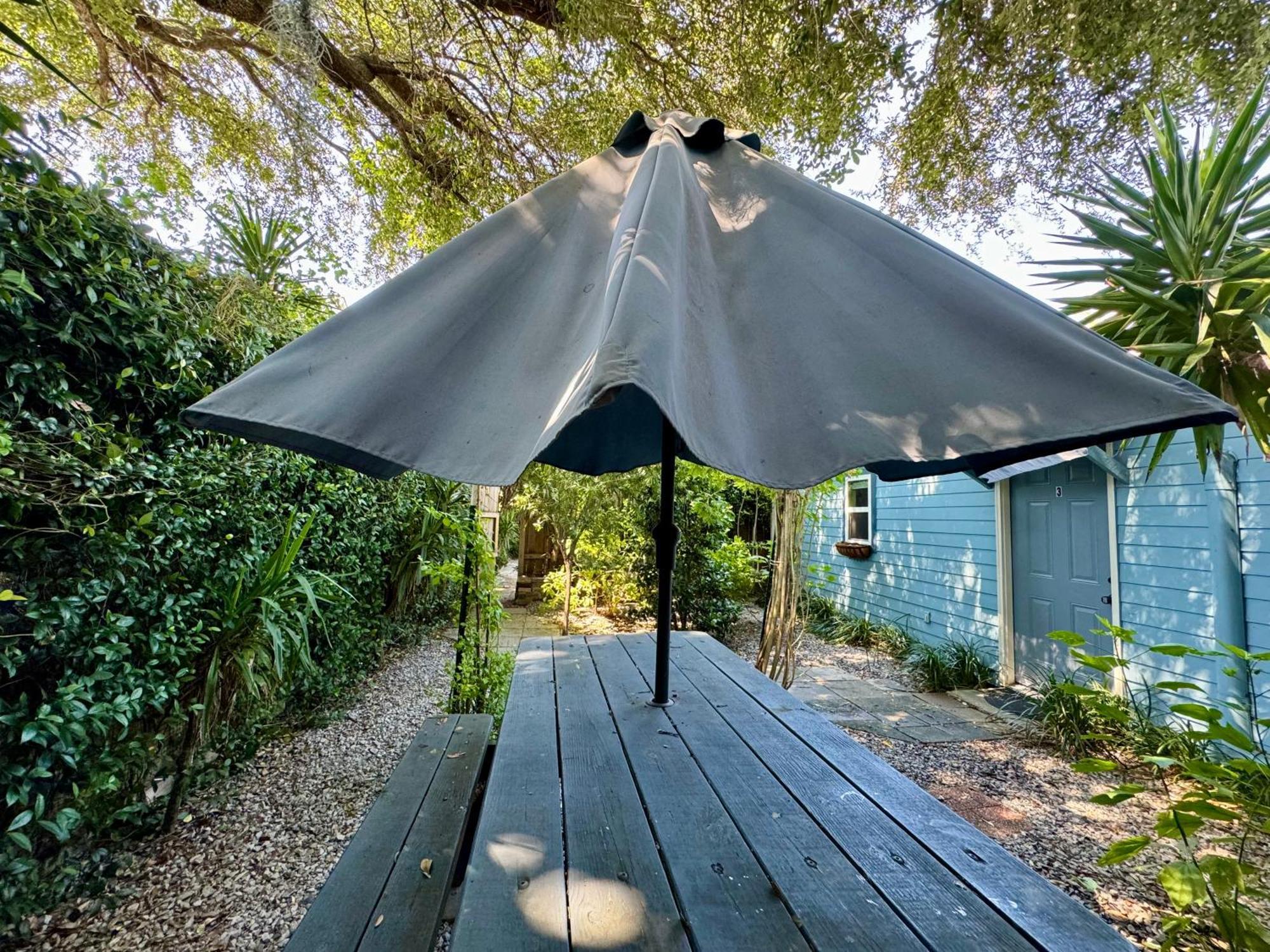 One Bedroom Apartment With Hot Tub 2 Blocks To Magazine Street New Orleans Exterior photo