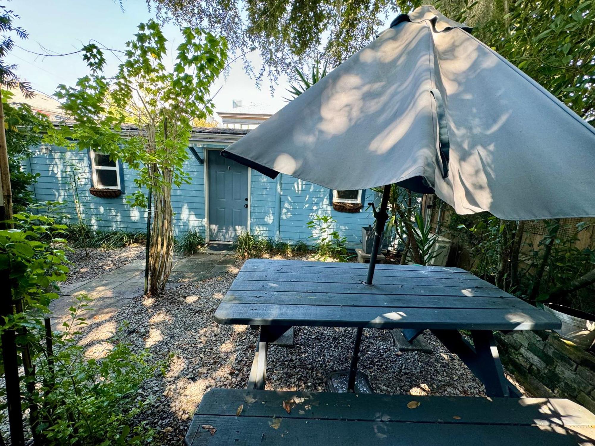 One Bedroom Apartment With Hot Tub 2 Blocks To Magazine Street New Orleans Exterior photo